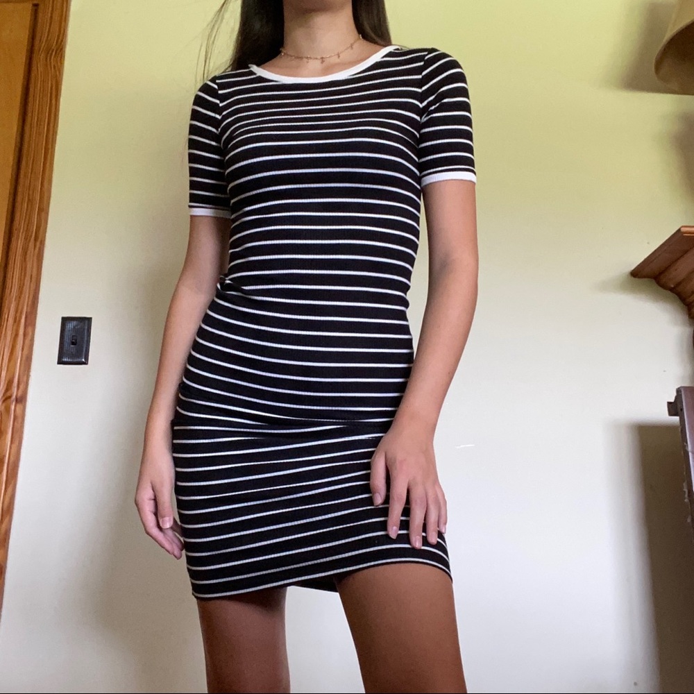 Striped bodycon midi dress✨